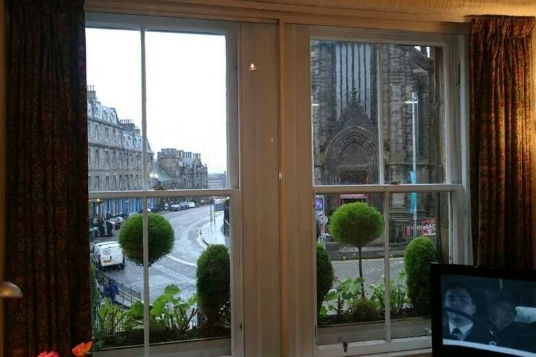 Royal Mile Apartment