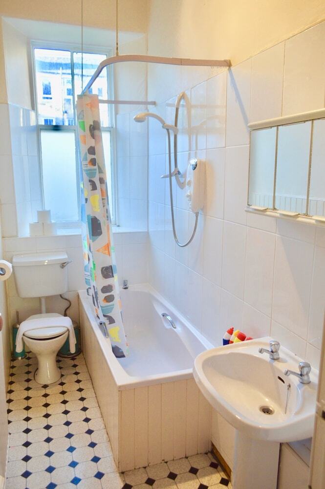 Apartamentos 3 Bedroom Bruntsfield Flat