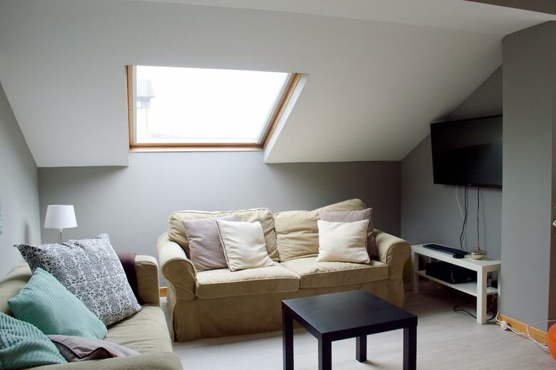 1 Bedroom Apartment With Balcony