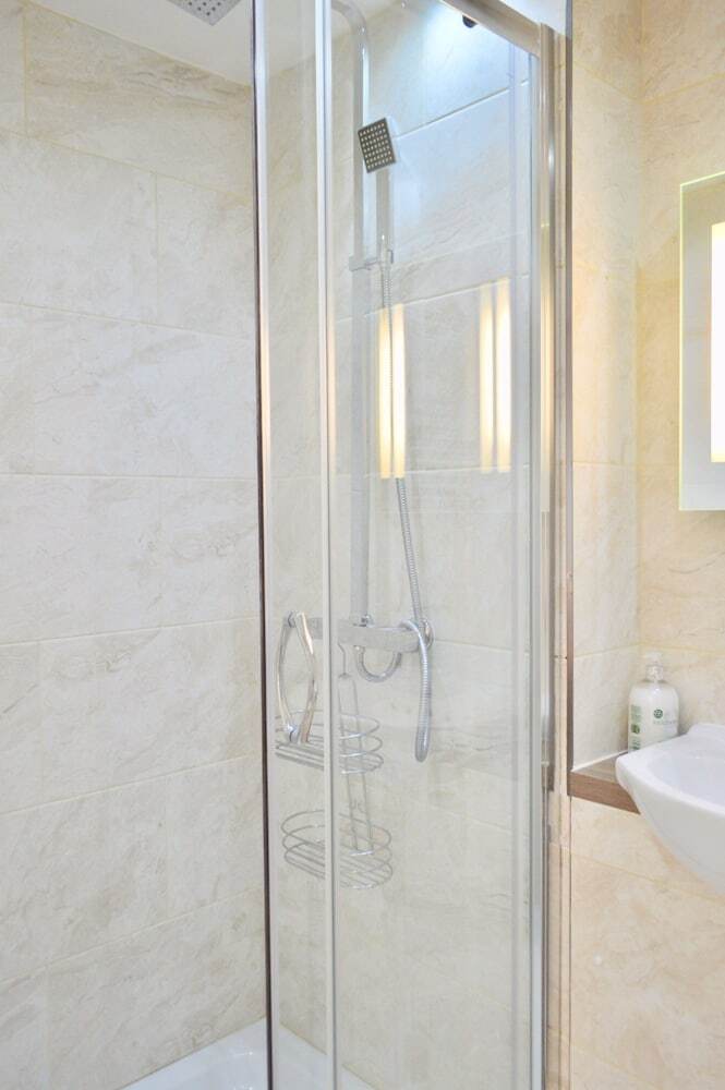 Apartamentos Spacious 3 Bedroom West End Flat