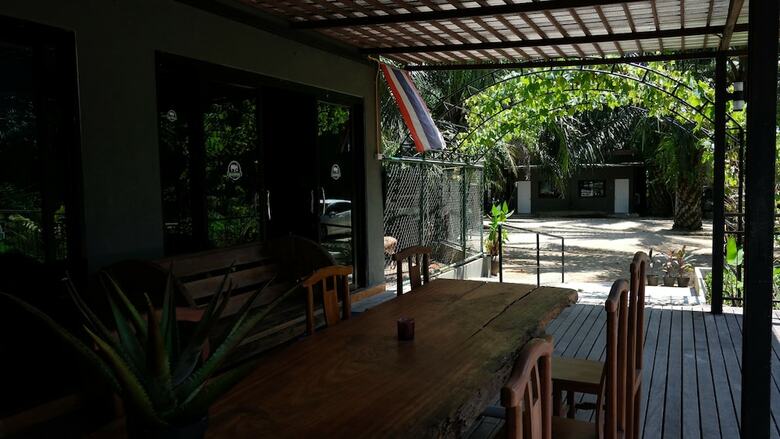 Hotel Phang Nga Farmstay
