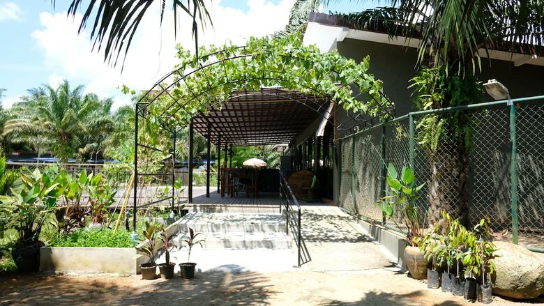 Hotel Phang Nga Farmstay