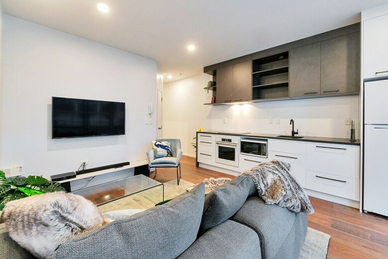 Chic & Stylish Apartment With Free Parking