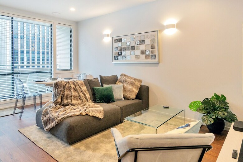 Chic & Stylish Apartment With Free Parking