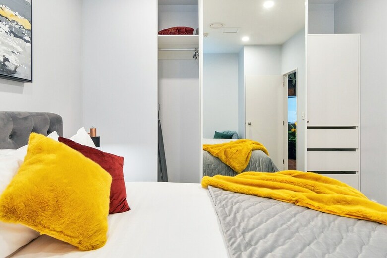 Chic & Stylish Apartment With Free Parking
