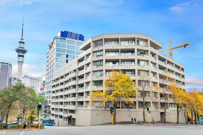 Chic & Stylish Apartment With Free Parking
