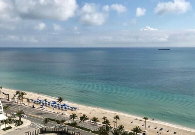 Aparthotel Ocean View Condos - 4 Star Beach Resort