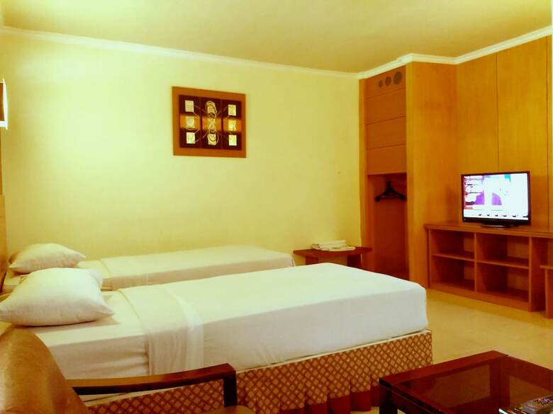 Lestari Hotel & Resto