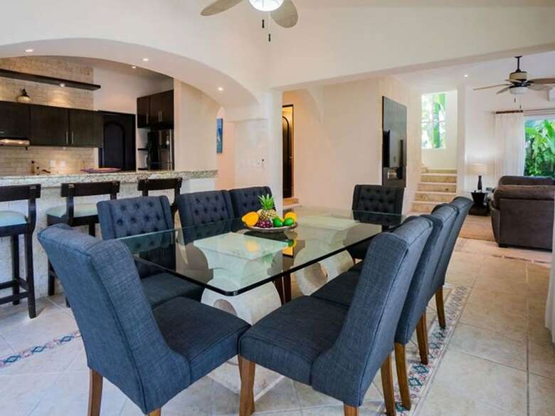 Paraiso Villa By Chezplaya