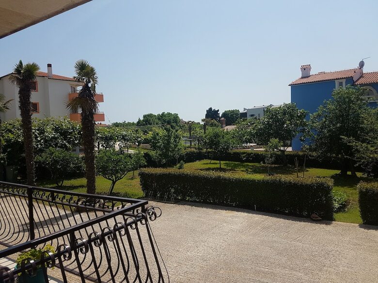 Apartments Zova