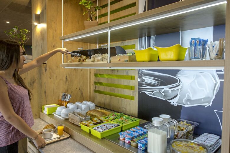 Hotel Ibis Budget Marseille Timone