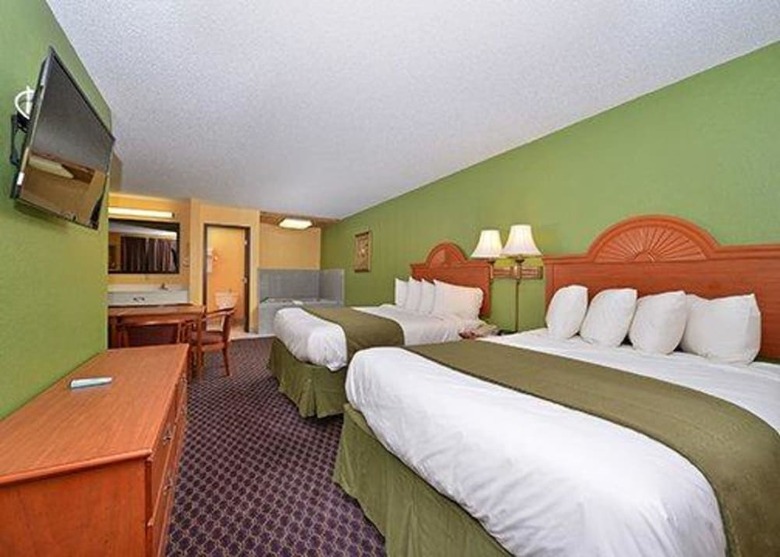 Hotel Quality Inn & Suites