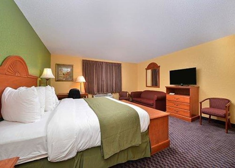 Hotel Quality Inn & Suites