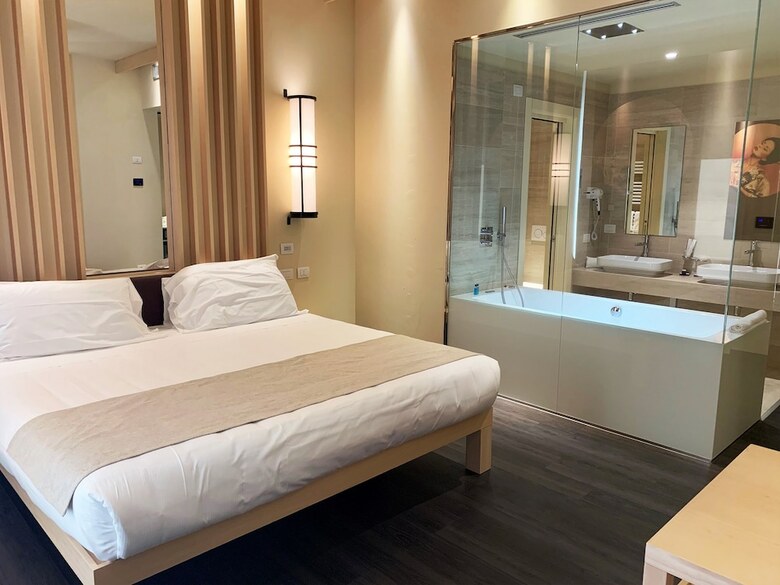 Hotel Emotional Grand Motel