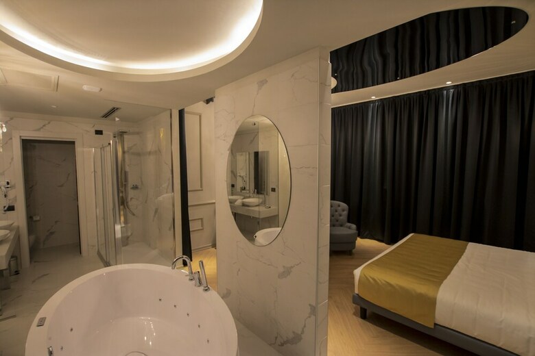 Hotel Emotional Grand Motel