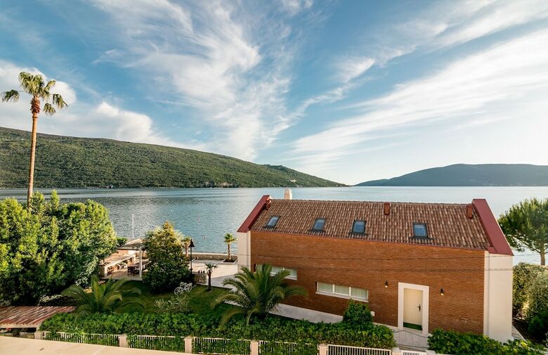 Apartamentos Hedera Residences