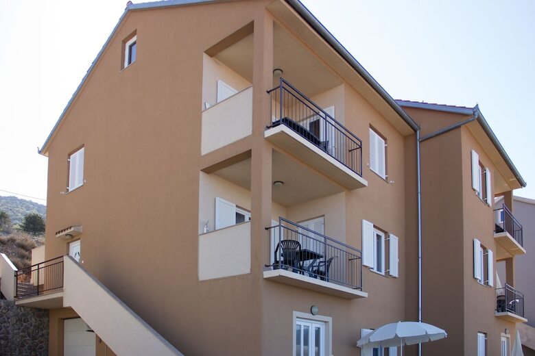Slavica Apartments
