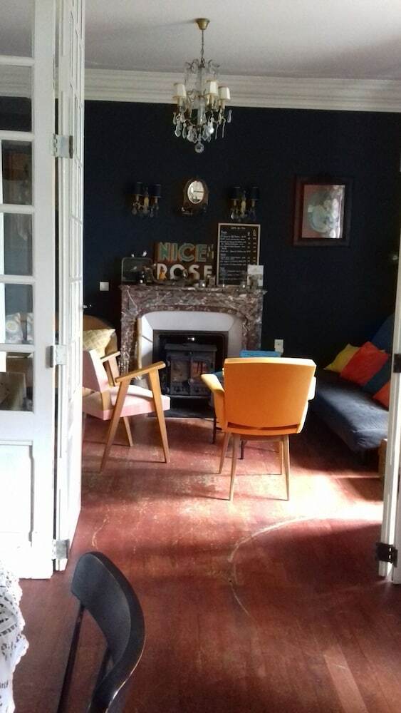 Hotel Maison Voli�re