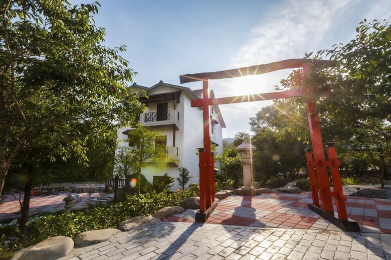 Bed & Breakfast Huaman Hot Spring Villa