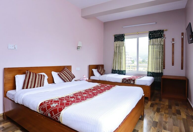 Hotel Oyo 575 Api Suites