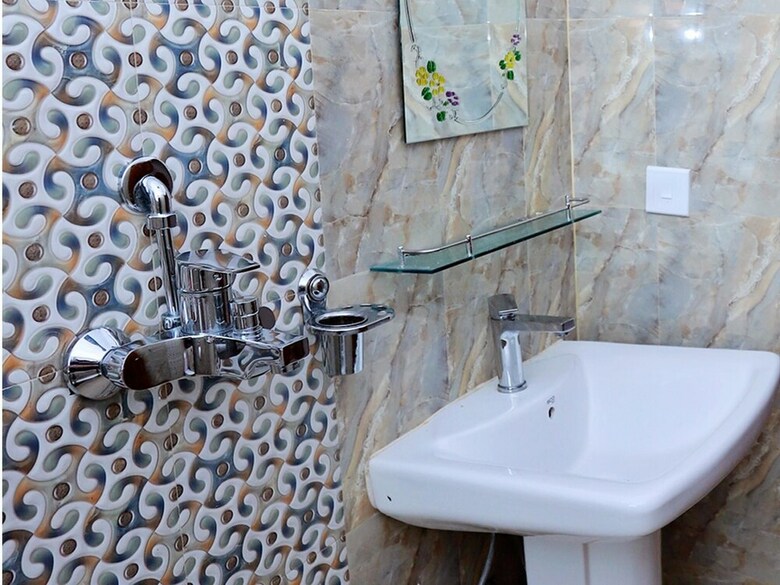 Hotel Oyo 575 Api Suites