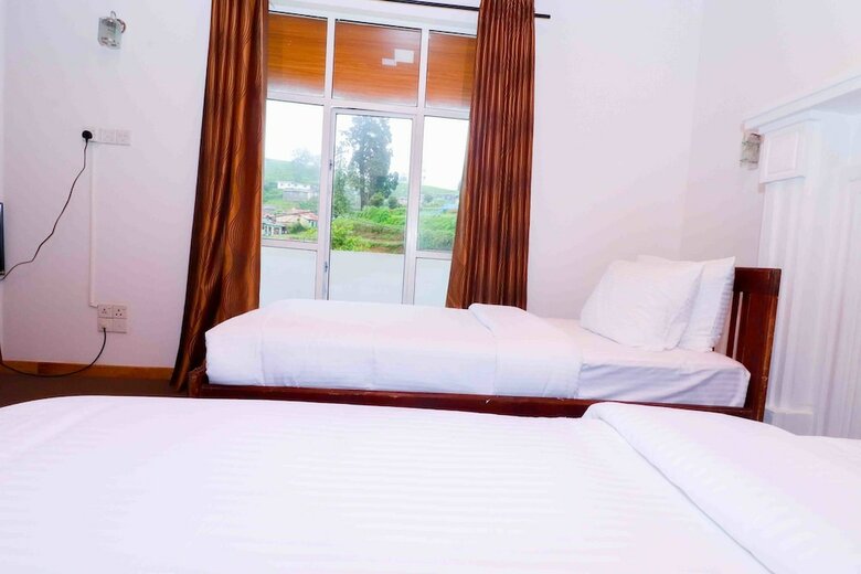 Hotel Yoho Pello Lake Resort
