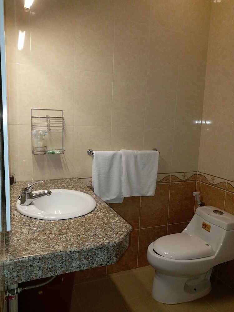 Ausindo Apartments