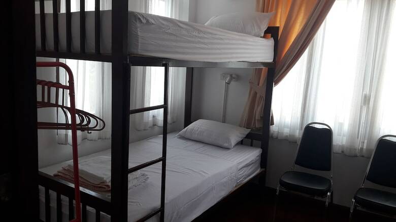 Hostal Vanilla Hostel & Bar