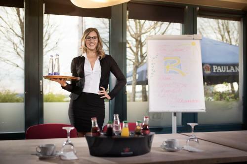Sleepinger Autohof Hotel