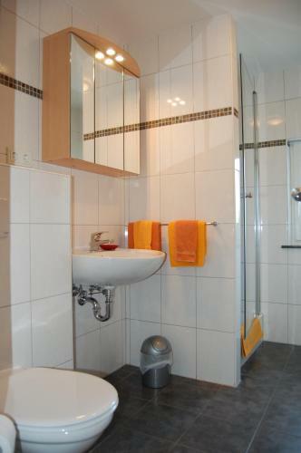 Hostal Landhaus Warndtwald Dependance