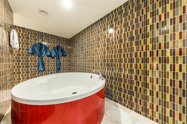 Hotel The Blue Cheonho