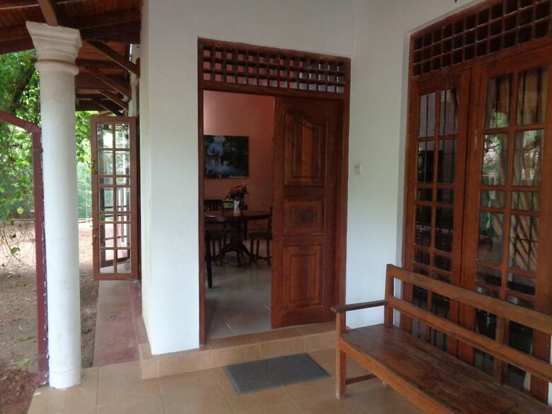 Hotel Green Villa Homestay