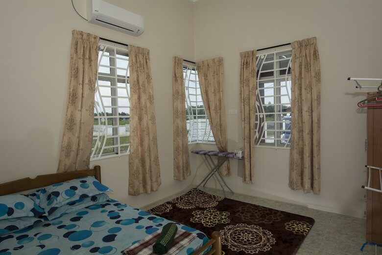 Jf Wadi Sofea Homestay