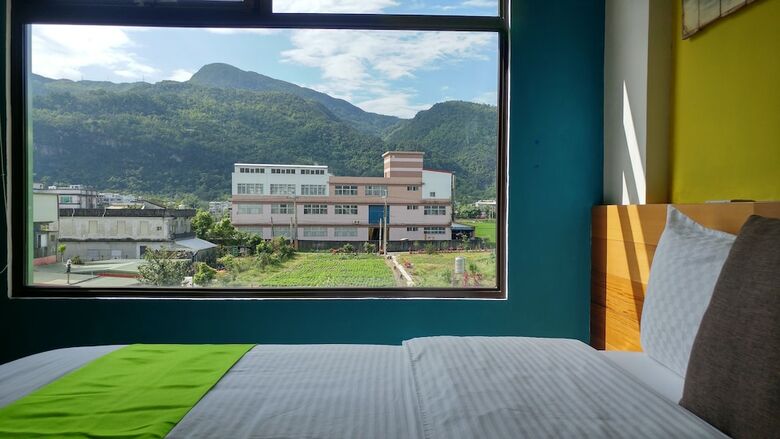 Bed & Breakfast Tian Yan Mountains