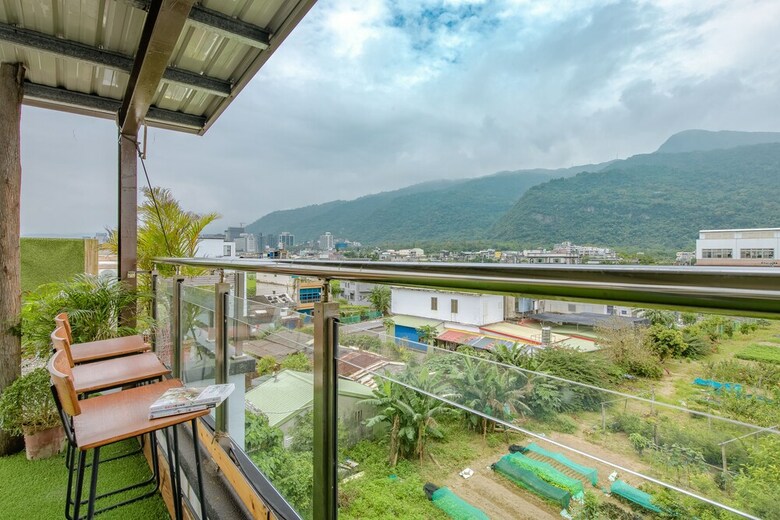 Bed & Breakfast Tian Yan Mountains