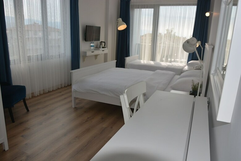 Eleia Hotel ?znik