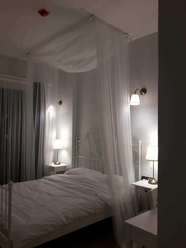 Eleia Hotel ?znik