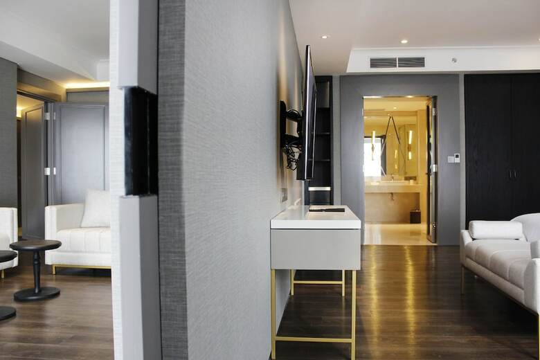 Hotel Goodrich Suites Jakarta, Artotel Portfolio
