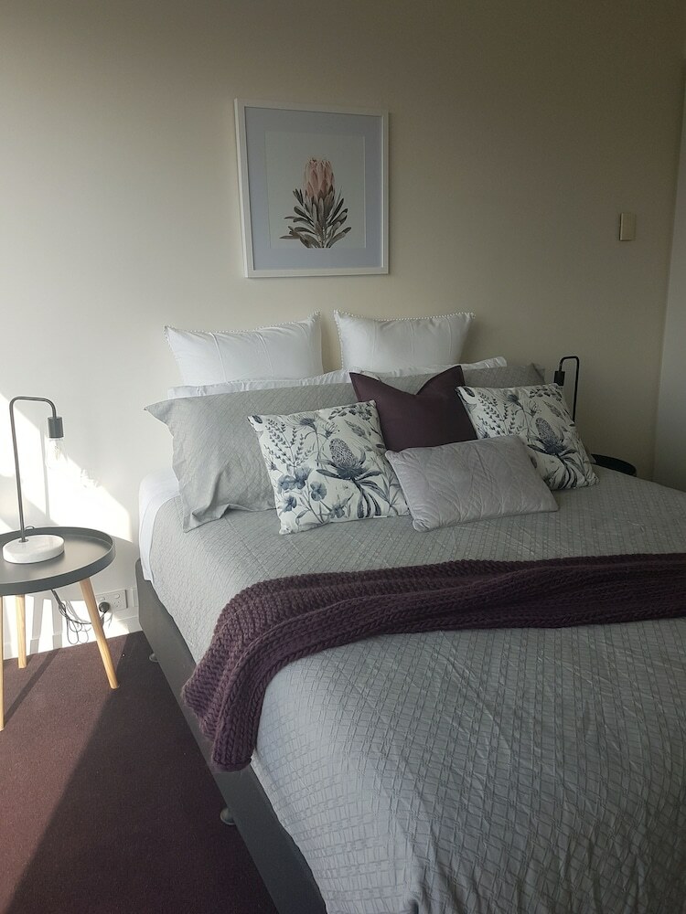 Xanadu Apartments