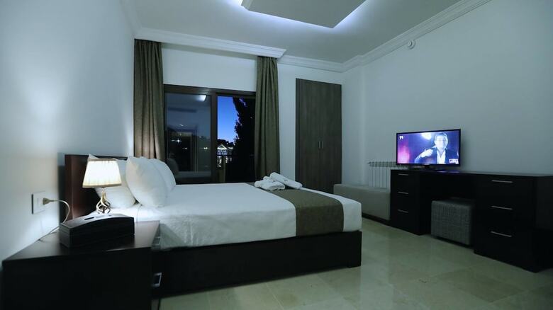 Green Lake Hotel - Jezzine