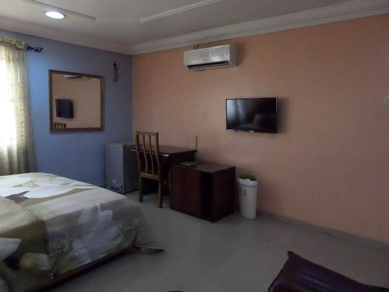 Hotel Koltotel Plaza And Suites