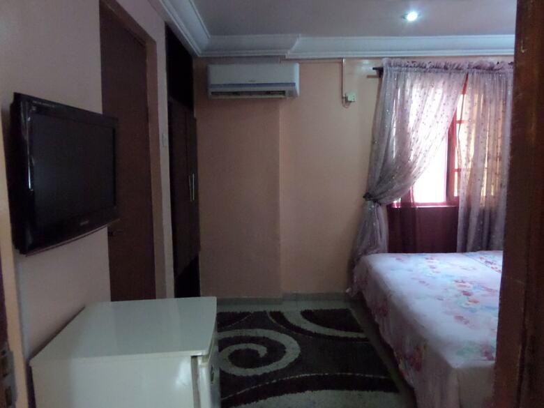Hotel Koltotel Plaza And Suites