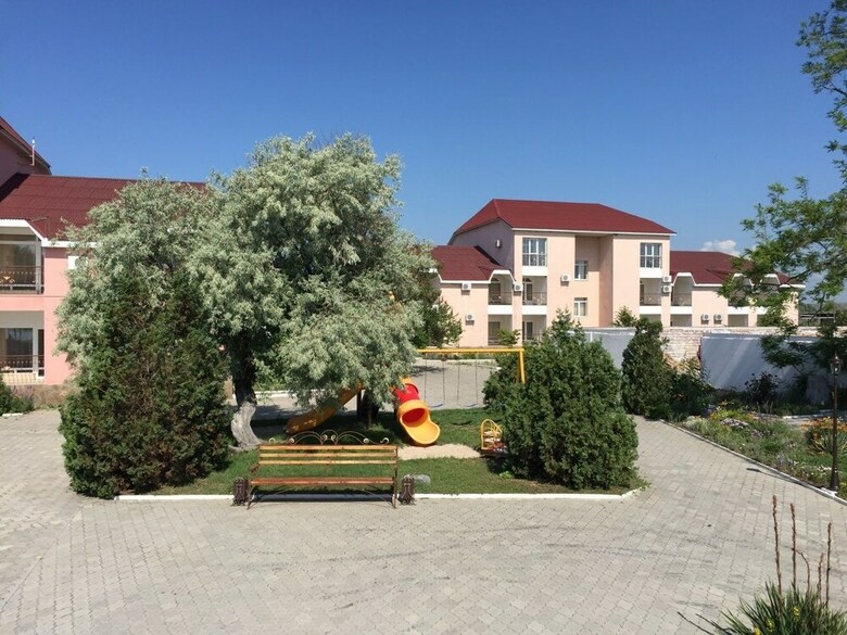Hotel Lazurnaya 2
