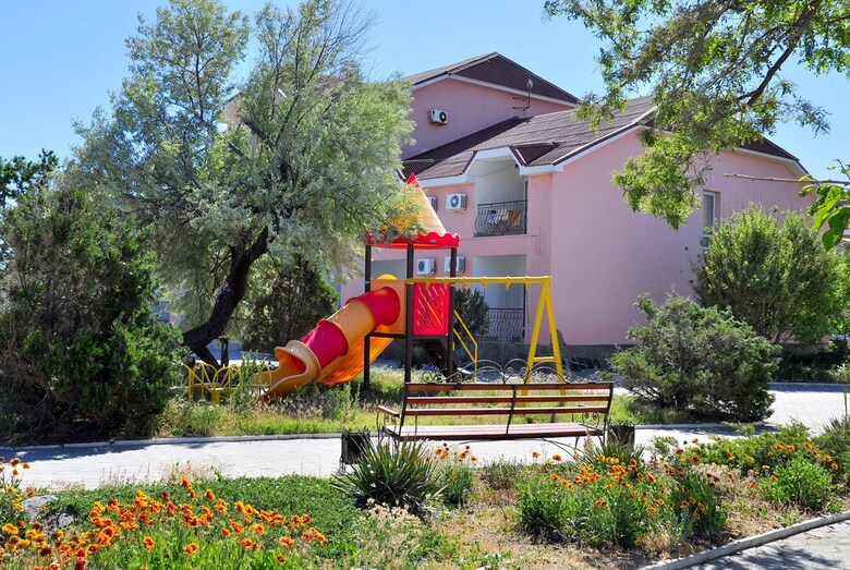 Hotel Lazurnaya 2