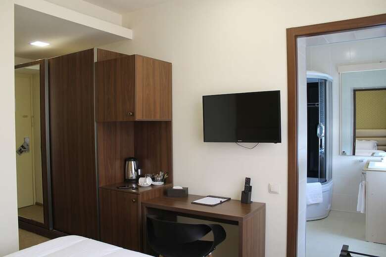 Hotel Pirimze Plaza