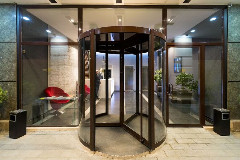Hotel Pirimze Plaza