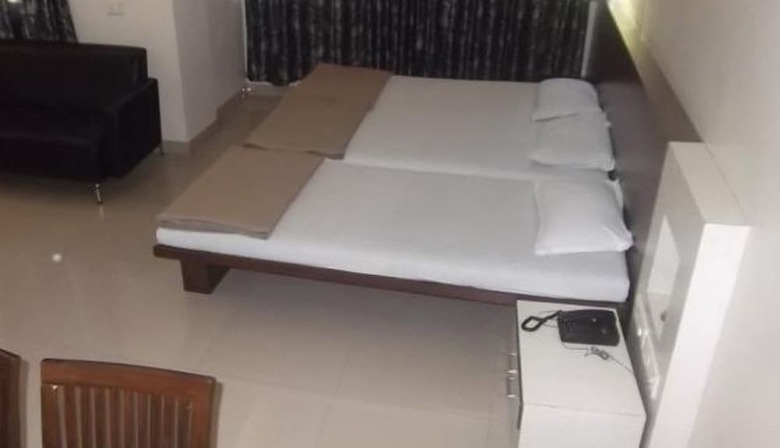 Hotel Rajshree Lodging