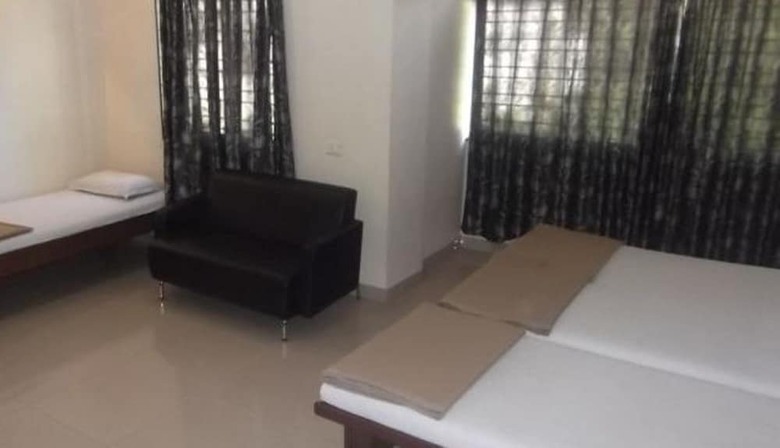 Hotel Rajshree Lodging