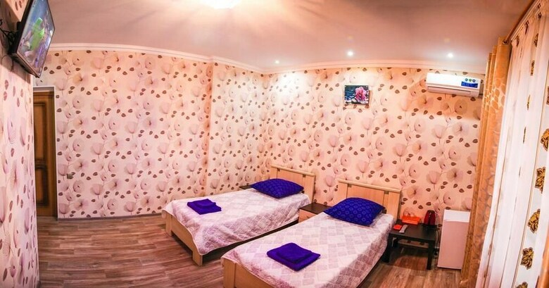 Hotel Mega