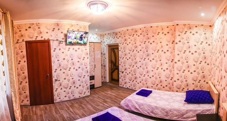 Hotel Mega